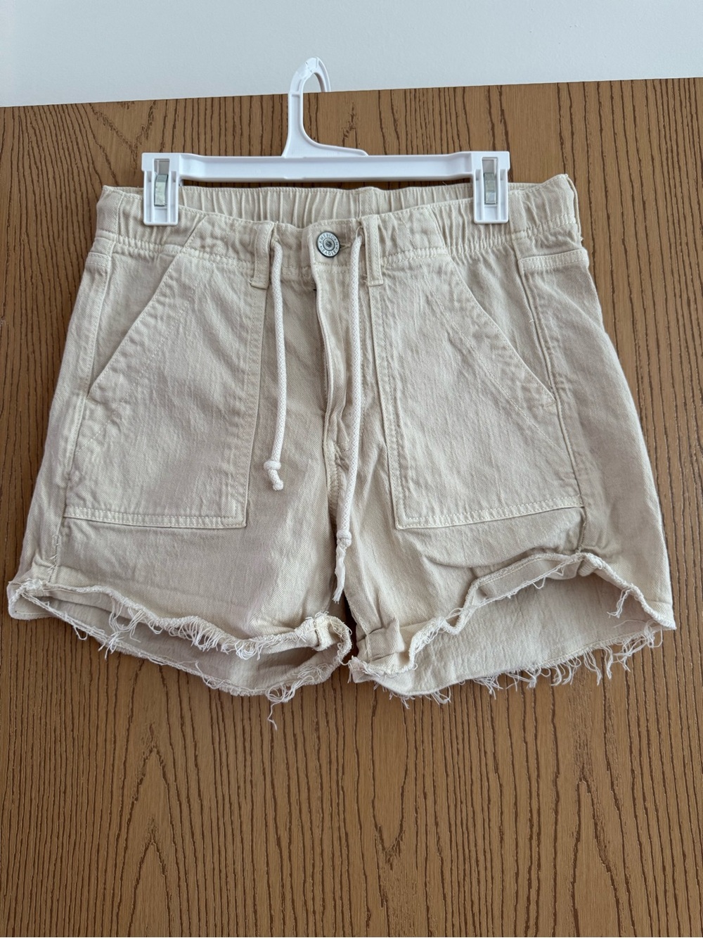American Eagle Outfitters NWOT Light Beige Frayed Hem Drawstring Jean Shorts